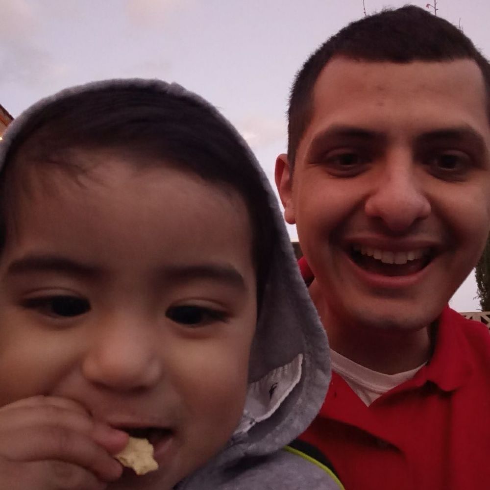 Meet your Posher, Andres